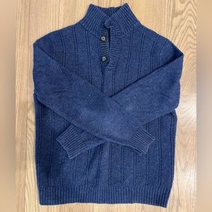 Men’s Banana Republic mock neck sweater.